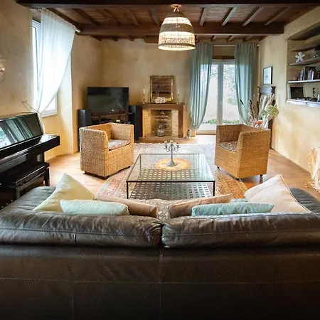 Maison Piffou Nocleg ze śniadaniem Malaussanne