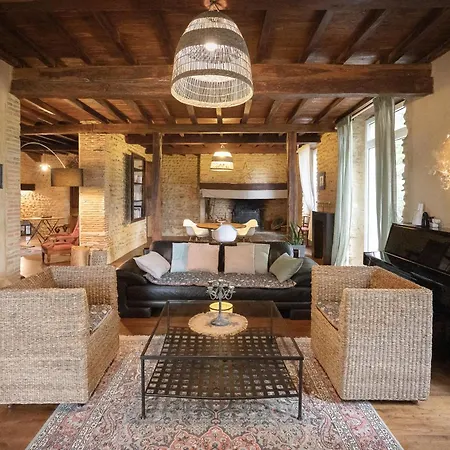 Maison Piffou Nocleg ze śniadaniem